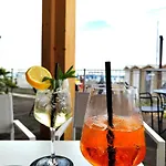 Cola Frontemare Hotell
