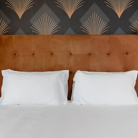 Hotel Cola 3*