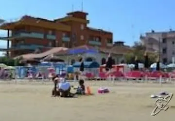 Hotel Cola Frontemare 3*