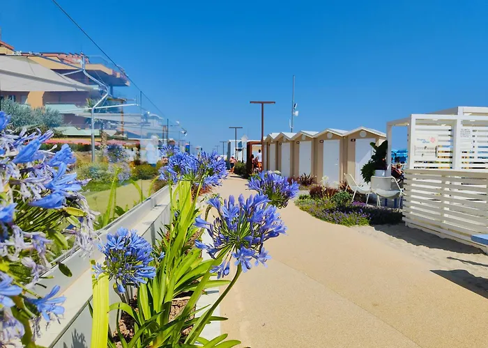 Cola Frontemare Otel