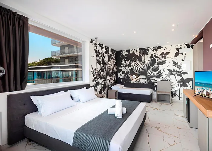 Cola Frontemare Otel 3*