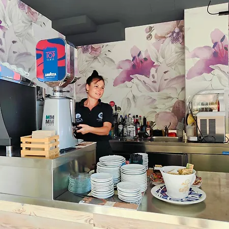 Ξενοδοχείο Cola Frontemare