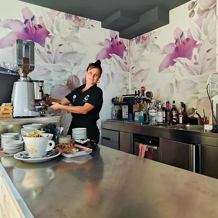 Cola Frontemare Hotel 3*