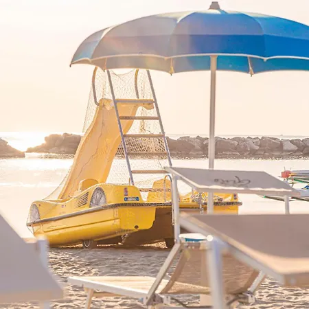 Cola Frontemare Ξενοδοχείο