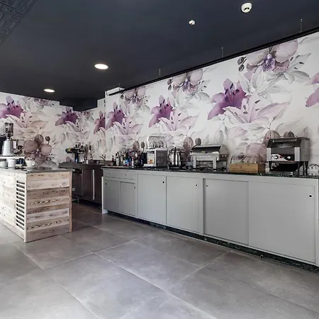 Cola Frontemare Μπελάρια-Ιτζέα Μαρίνα