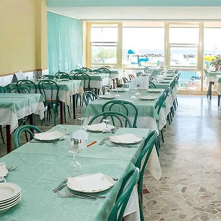 Ξενοδοχείο Cola Frontemare 3*