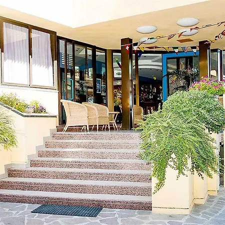 Hotel Cola Frontemare